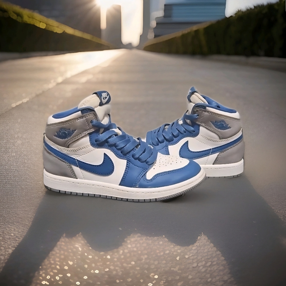 Nike Air Jordan 1 Retro High OG True Blue FD1412-410 PS Size 1Y No box. Comes fr